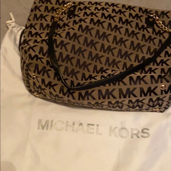 Michael Kors handbag - Picture 4 of 5